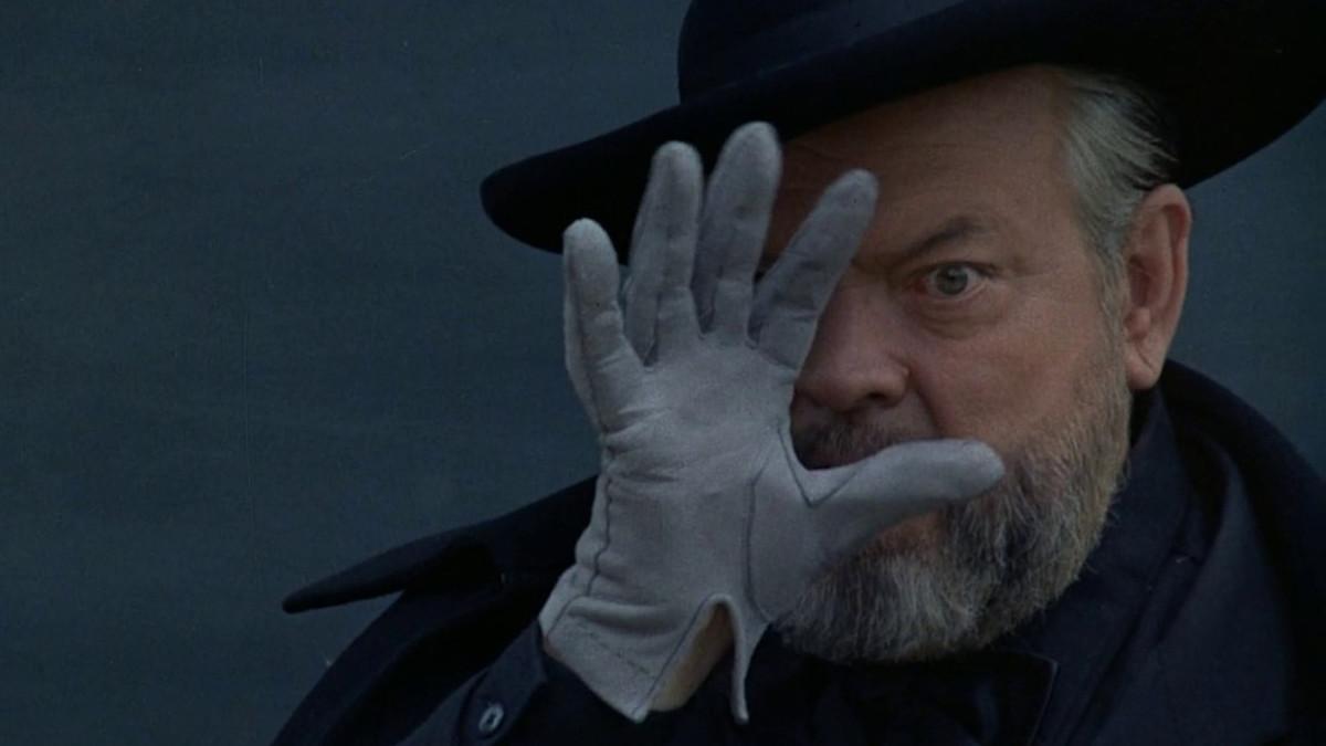 Immagine da F FOR FAKE di Orson Welles